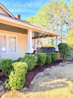 featured image of 1820 17th Ave E