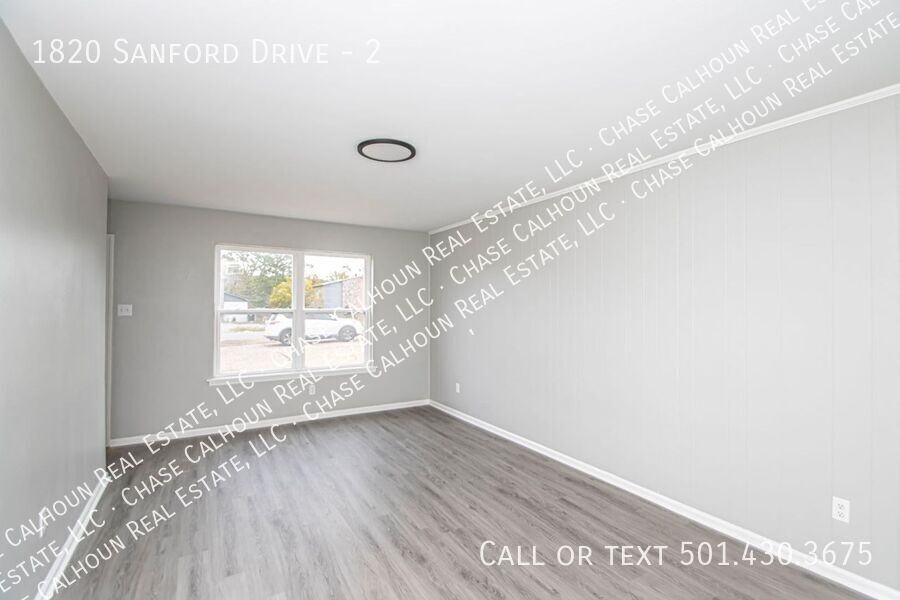 1820 Sanford Dr #2 - Photo 7 of 24