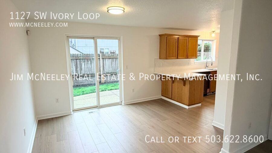 1127 Sw Ivory Loop - Photo 5 of 25