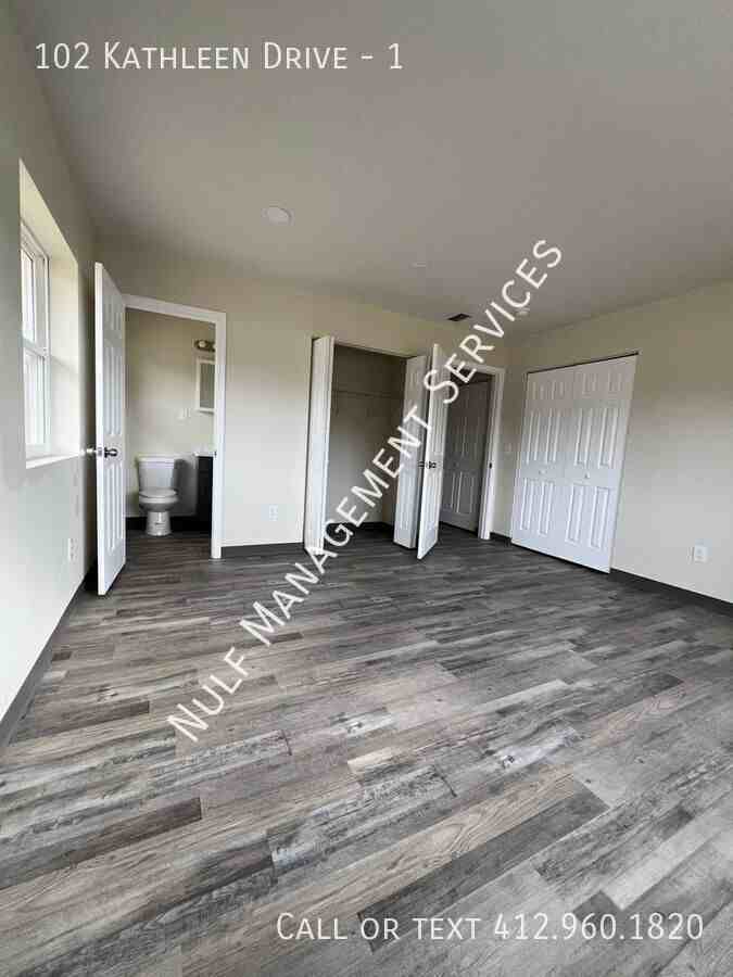 102 Kathleen Dr #1 - Photo 3 of 8