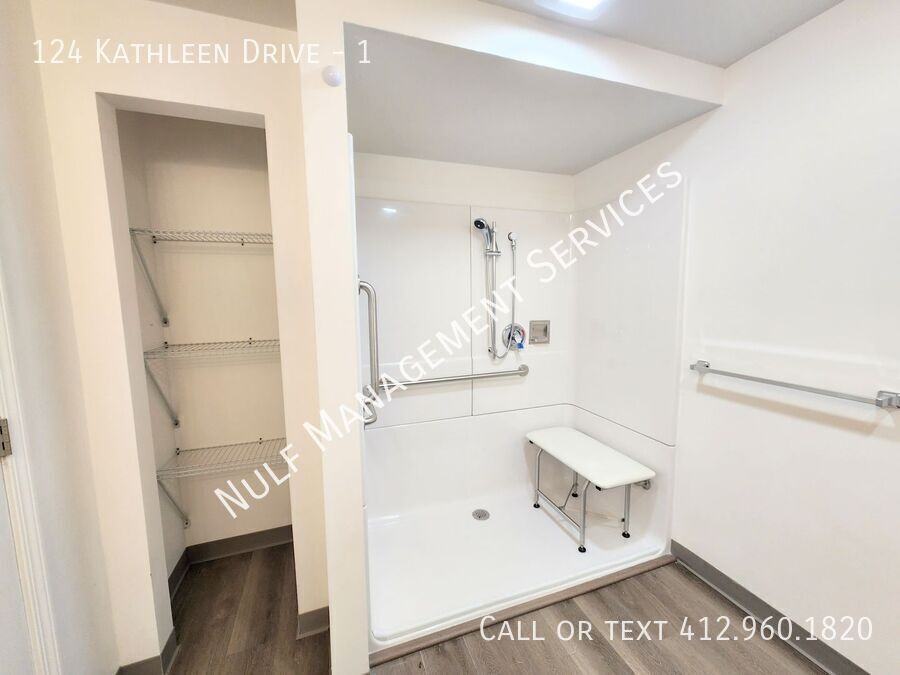 KATHLEEN & #1 - Photo 4 of 10