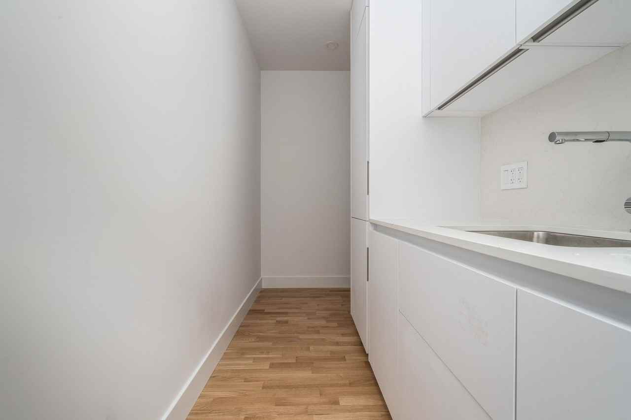 1 Claude Avenue - Photo 2 of 12