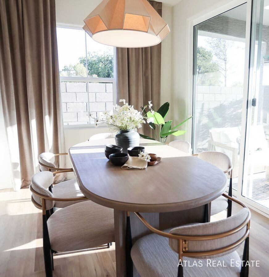 AUDREY & - Photo 7 of 15