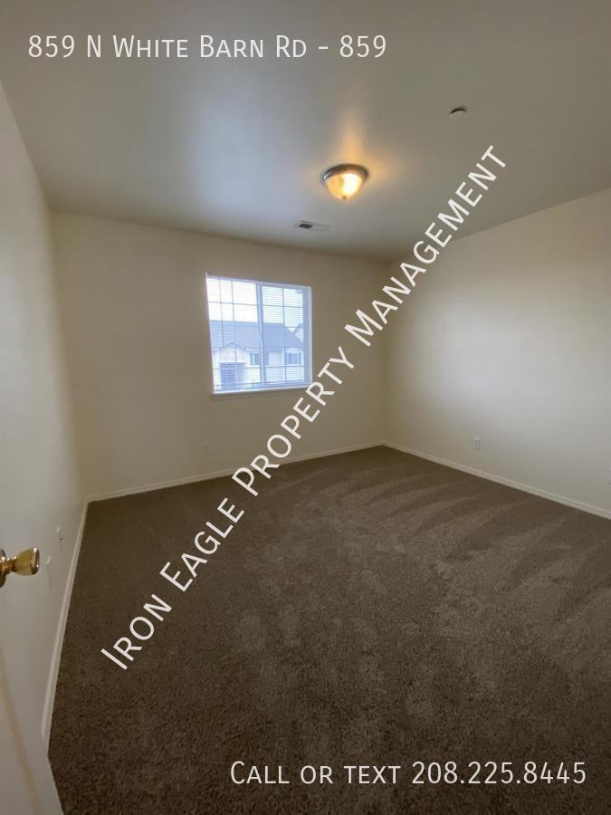 859 N White Barn Rd #859 - Photo 6 of 20