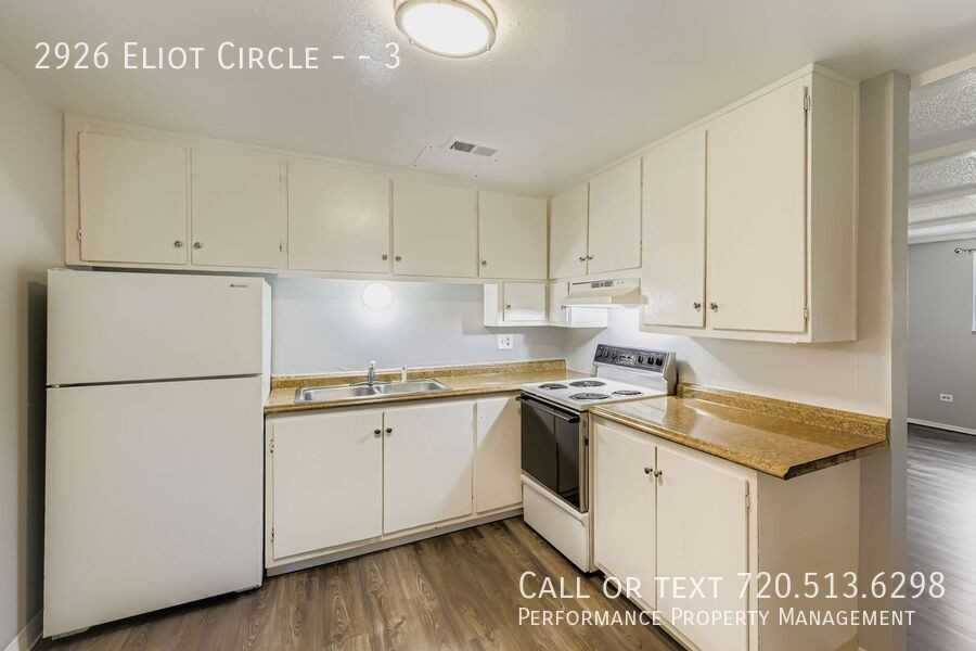 2926 Eliot Cir #3 - Photo 5 of 15