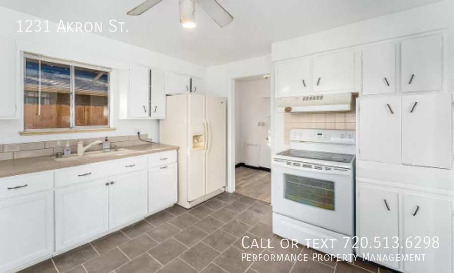 1231 Akron St - Photo 7 of 19