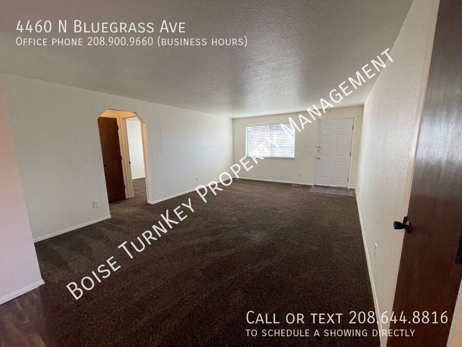 4460 N Bluegrass Ave - Photo 6 of 32