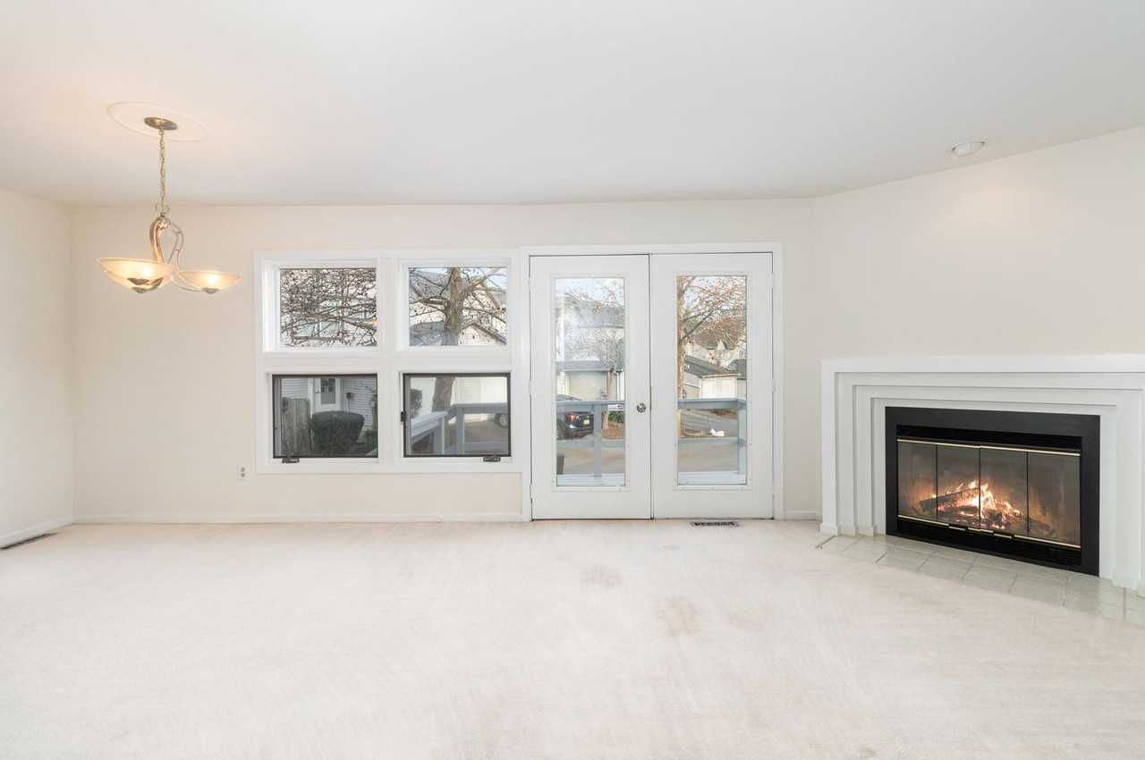 130 Fawn Rdg N - Photo 7 of 30