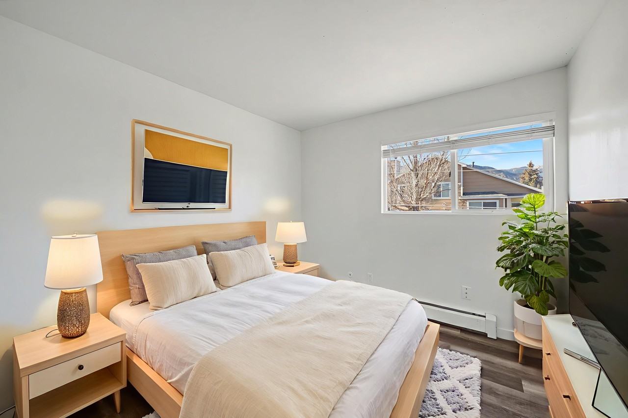 4270 Loomis Ave #D - Photo 5 of 7