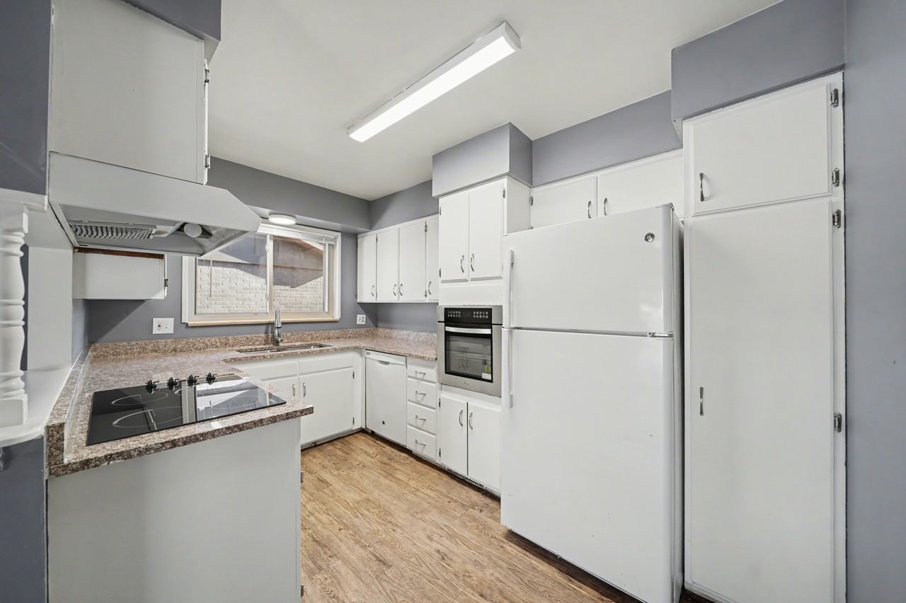 6235 E Mexico Ave - Photo 6 of 19