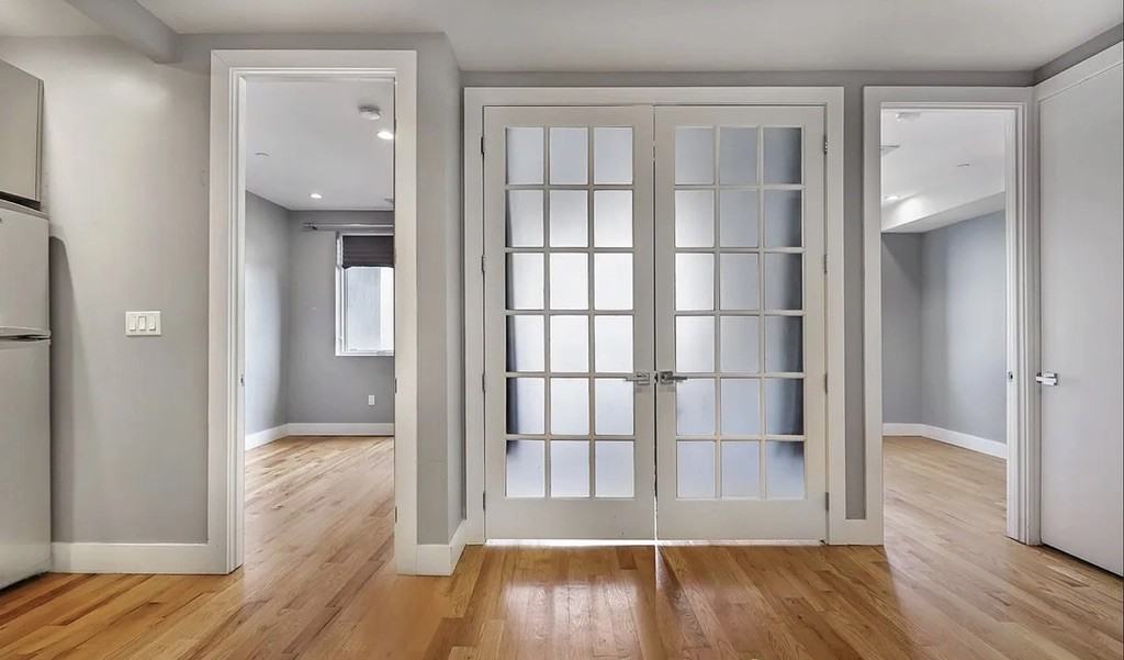 679 Grand St #3B - Photo 5 of 6