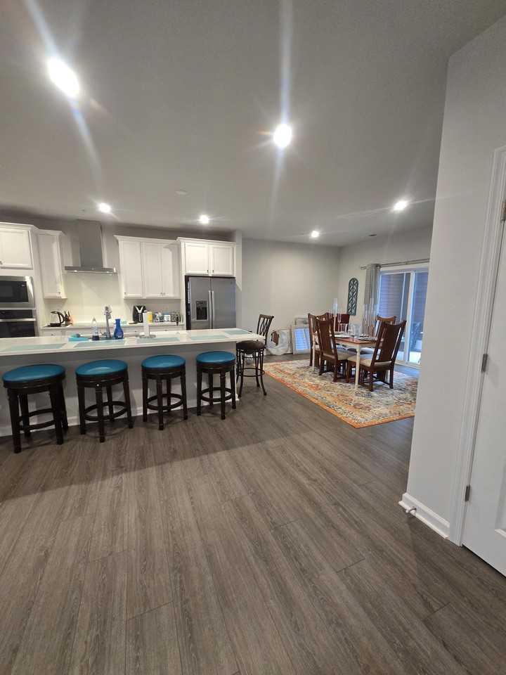 9227 Magellan Pkwy #B - Photo 4 of 40