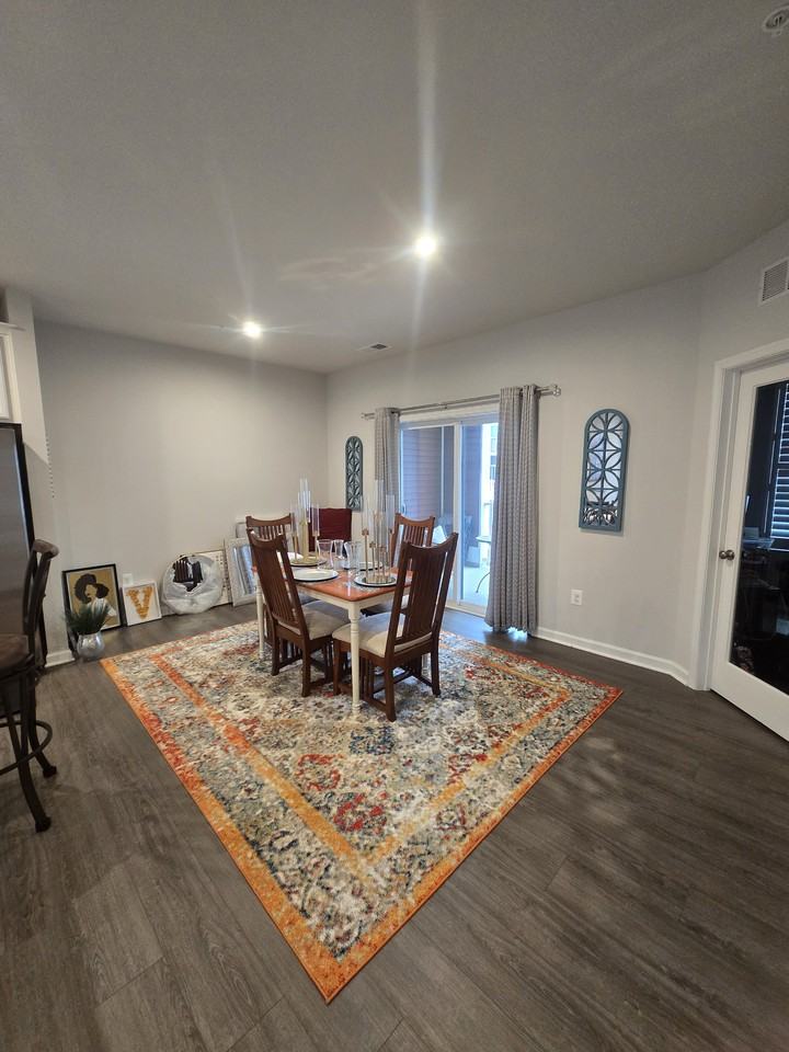 9227 Magellan Pkwy #B - Photo 5 of 40