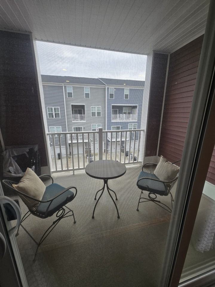 9227 Magellan Pkwy #B - Photo 7 of 40