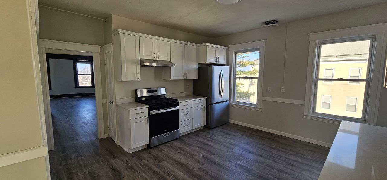 101 Providence St #3rdFL - Photo 7 of 18