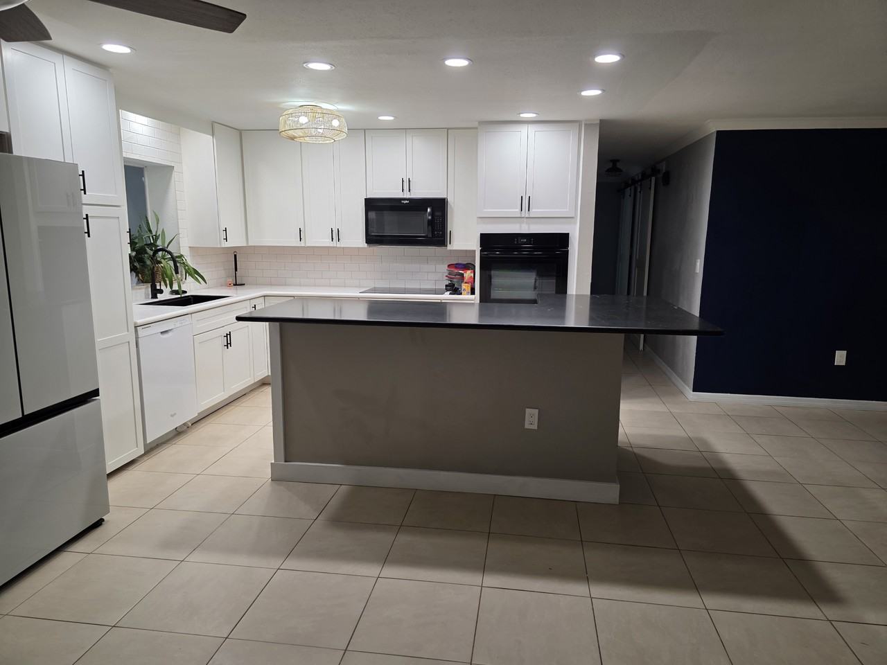 370 Hunt Dr #NA - Photo 2 of 23