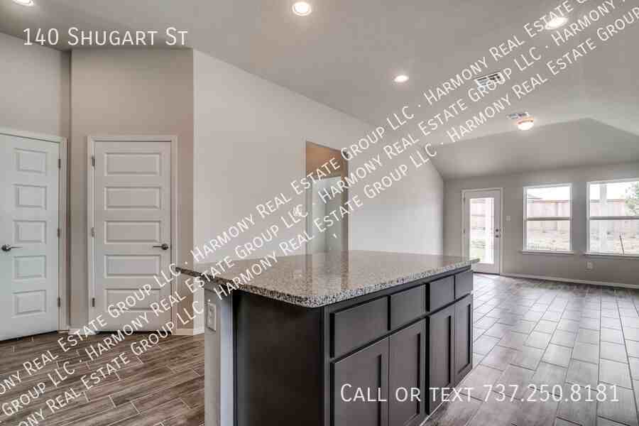 140 Shugart St - Photo 5 of 25
