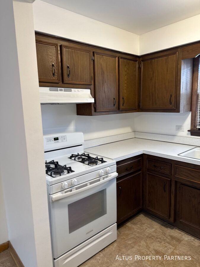 17385 70th Ave - Photo 2 of 11