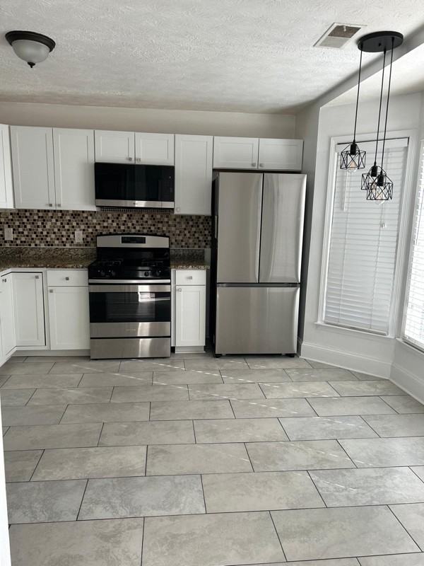 278 Shaded Oaks Ln Se - Photo 4 of 32