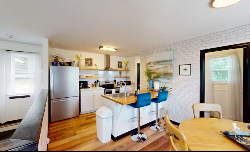 112 Mccurry Ter #B - Photo 4 of 39