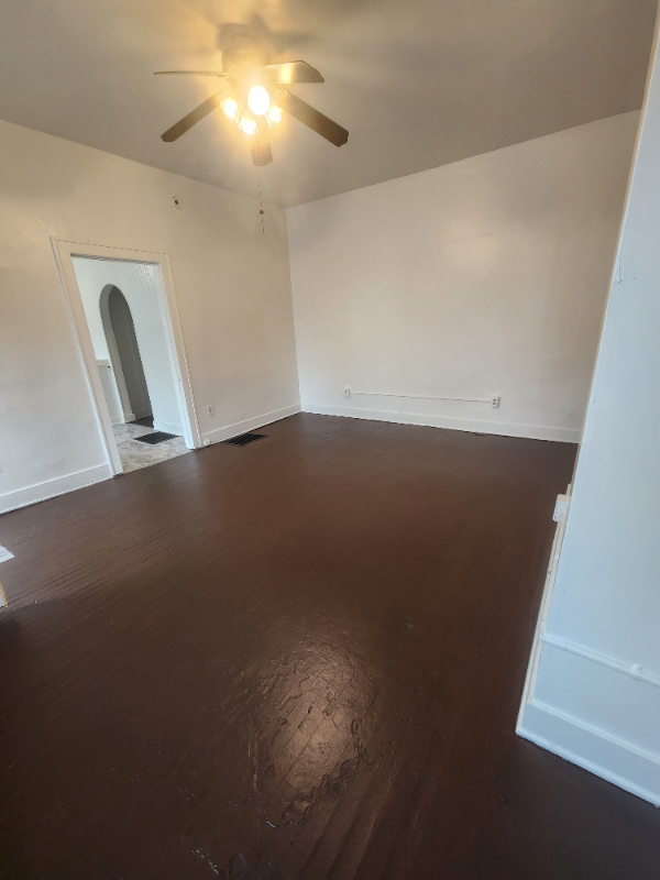 516 New St #516 - Photo 2 of 13