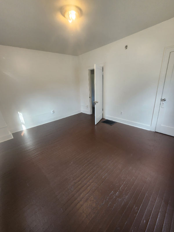 516 New St #516 - Photo 6 of 13