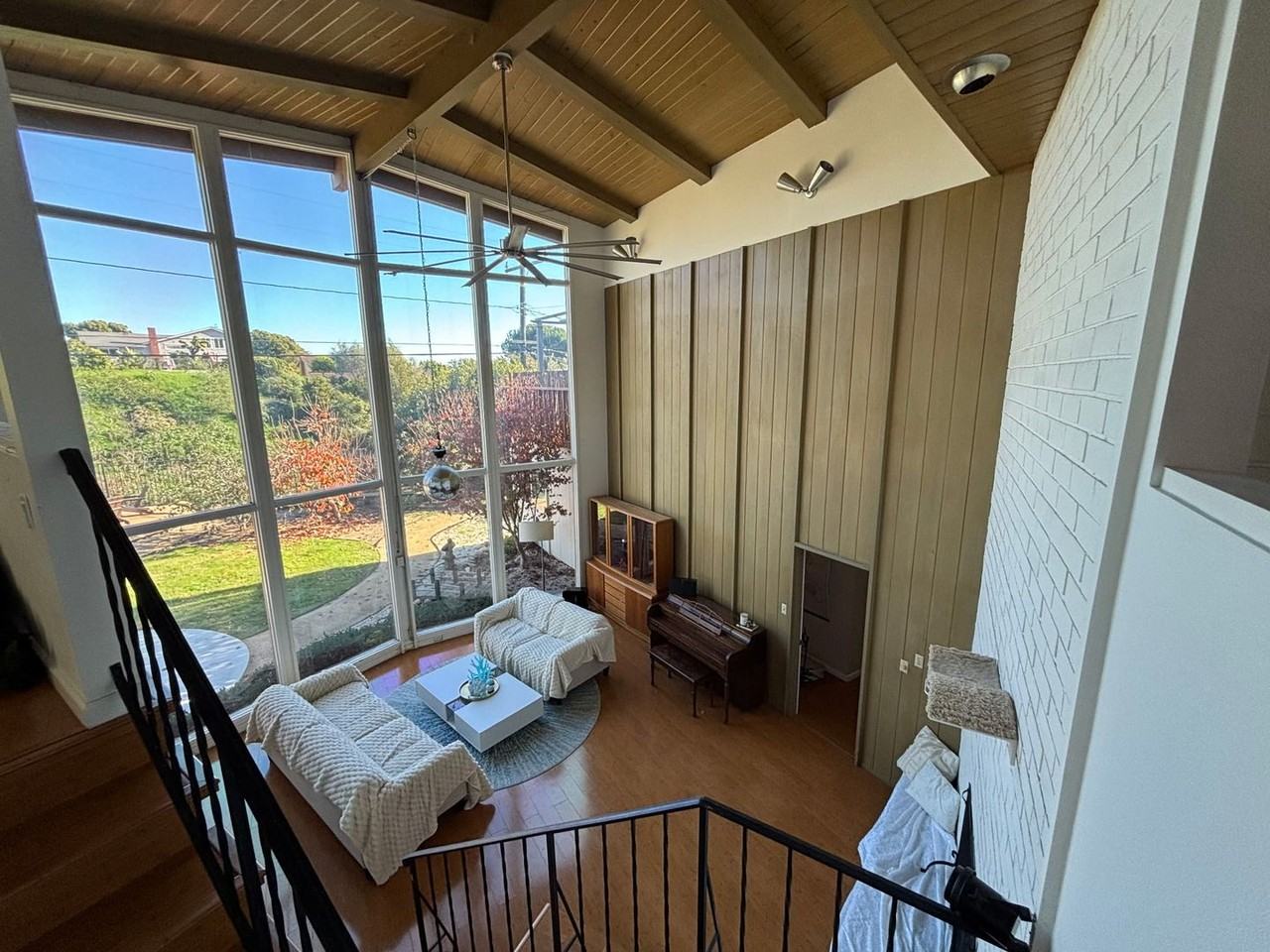 448 Court Ave - Photo 4 of 44