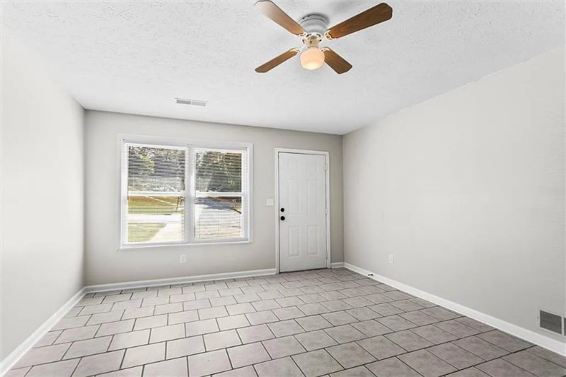 176 Timber Creek Ln Sw #176 - Photo 5 of 17