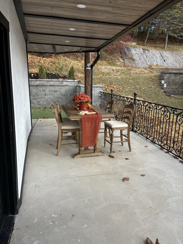 23 Main St - Photo 3 of 20