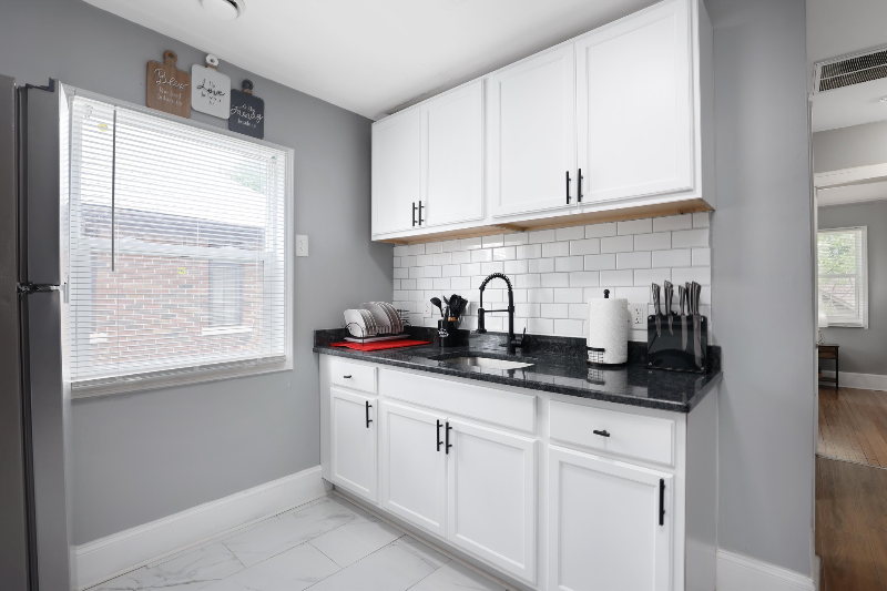 3638 Bedford St #1 - Photo 4 of 7