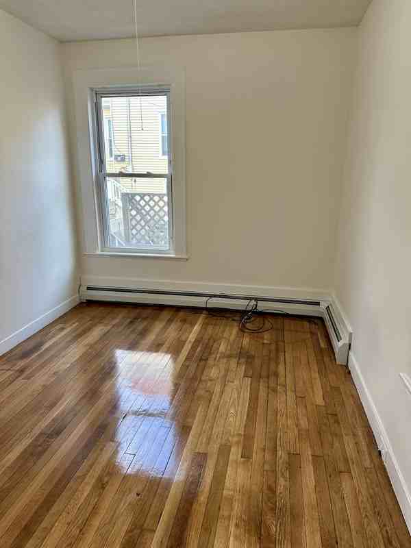 15 Riggs St #1 - Photo 4 of 11