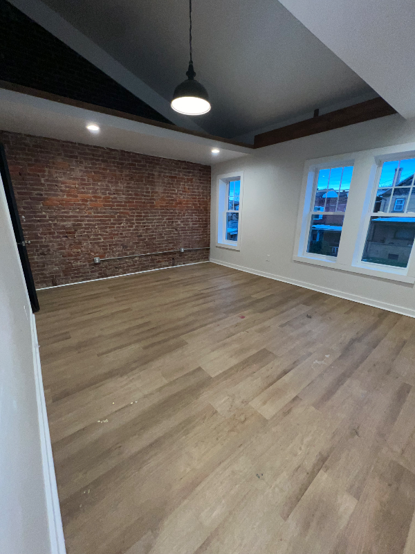 313 E 17th Ave - Photo 7 of 18