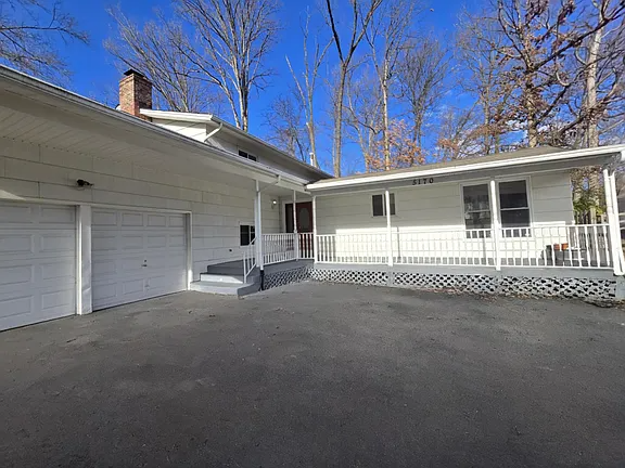 5170 Phantom Ct - Photo 3 of 20