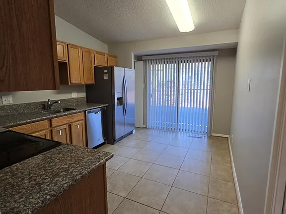 5170 Phantom Ct - Photo 7 of 20