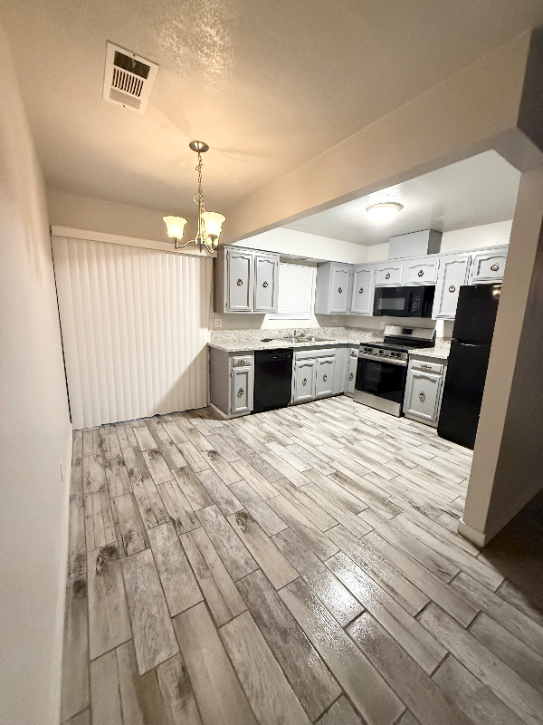 7089 N Howard St #104 - Photo 3 of 8