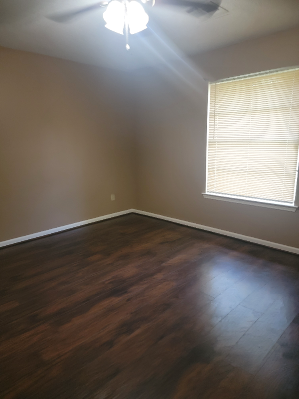 4556 Gordon Ct - Photo 2 of 6