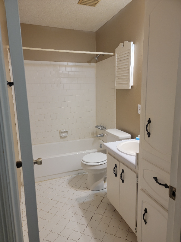 4556 Gordon Ct - Photo 5 of 6