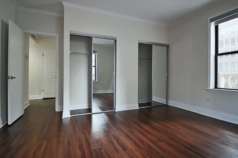 205 E Chestnut St - Photo 6 of 17