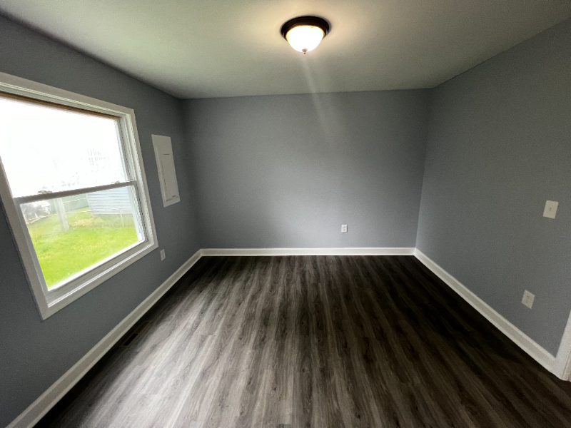 220 Locust Ln - Photo 5 of 17