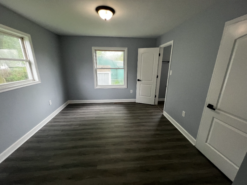 220 Locust Ln - Photo 7 of 17