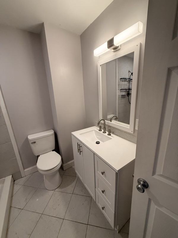 293 Point St - Photo 4 of 7