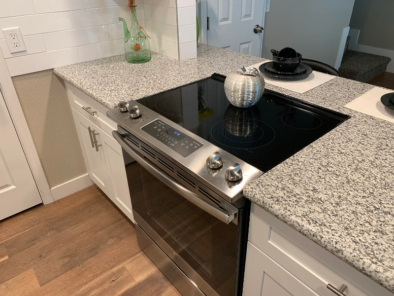 4710 E Portland St - Photo 5 of 20