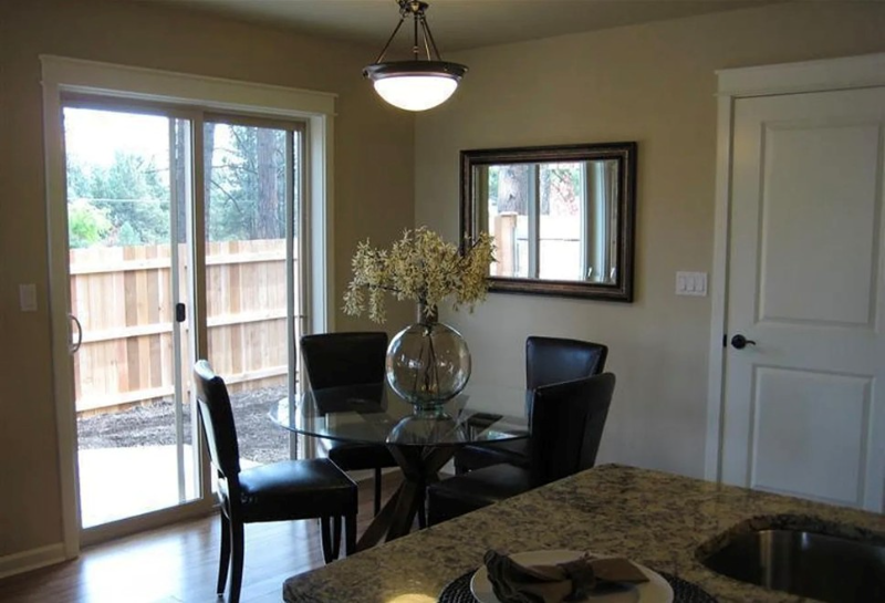 20256 Badger Rd - Photo 4 of 14