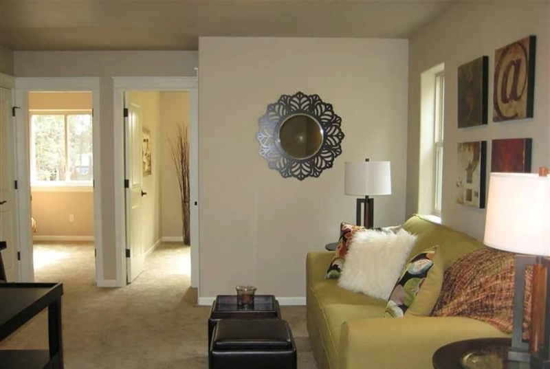 20256 Badger Rd - Photo 5 of 14