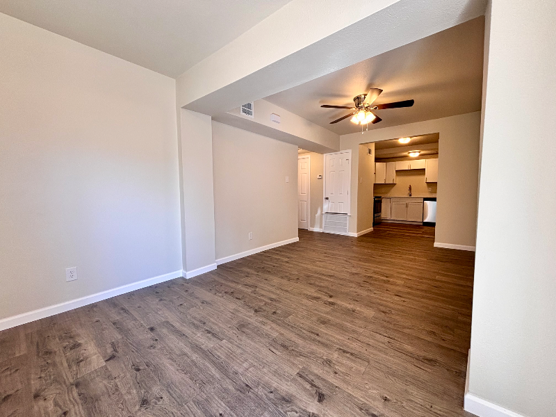 3725 Avenue N #B - Photo 6 of 10