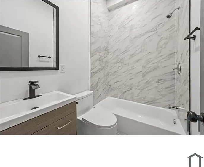 1237 N 60th St #10 - Photo 5 of 9