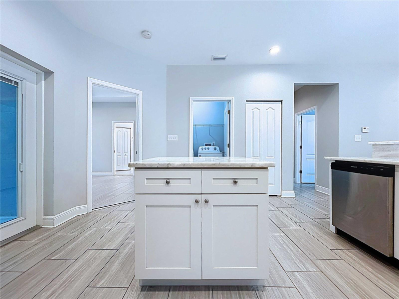 1806 E Ellicott St - Photo 6 of 18