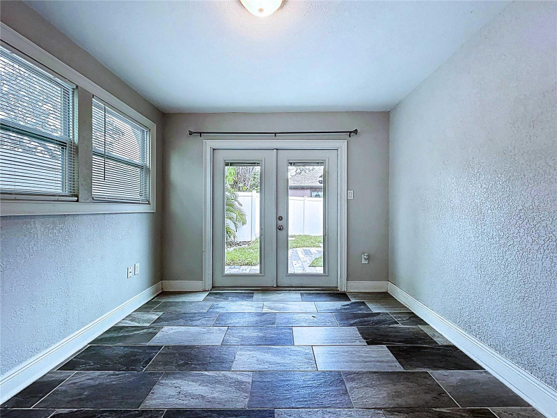 1806 E Ellicott St - Photo 7 of 18