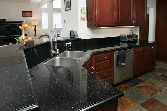 6124 Maple Ct - Photo 5 of 18