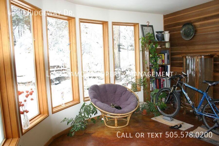 4365 Ridgeway Dr - Photo 6 of 35